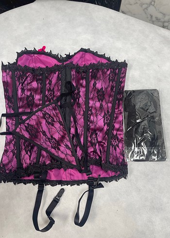 Dantel Detaylı Pembe Gotik Straplez Büstiyer - Görsel 3