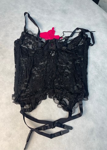 Siyah Dantelli Gotik Straplez Büstiyer - Görsel 2