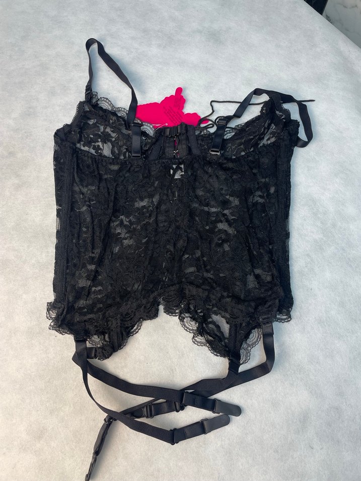 Siyah Dantelli Gotik Straplez Büstiyer - Görsel 2