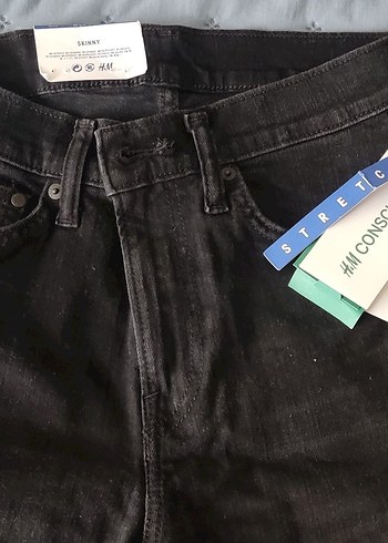 Kadın Siyah Yırtık Dar Kesim Kot Pantolon - Görsel 6