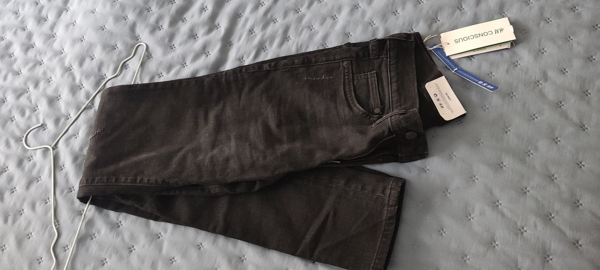 Kadın Siyah Yırtık Dar Kesim Kot Pantolon - Görsel 2