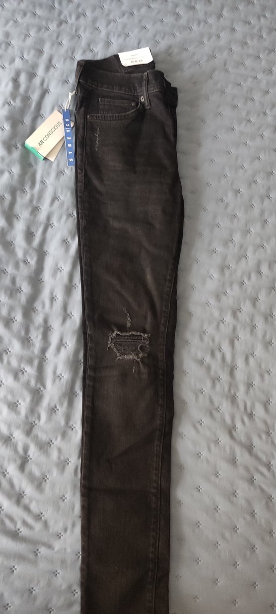 Kadın Siyah Yırtık Dar Kesim Kot Pantolon - Görsel 3