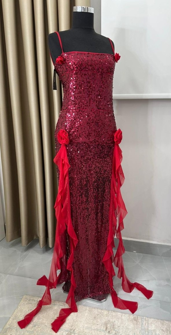 Parlak Kırmızı paxton payetli uzun yırtmaçlı Elbise - Görsel 4