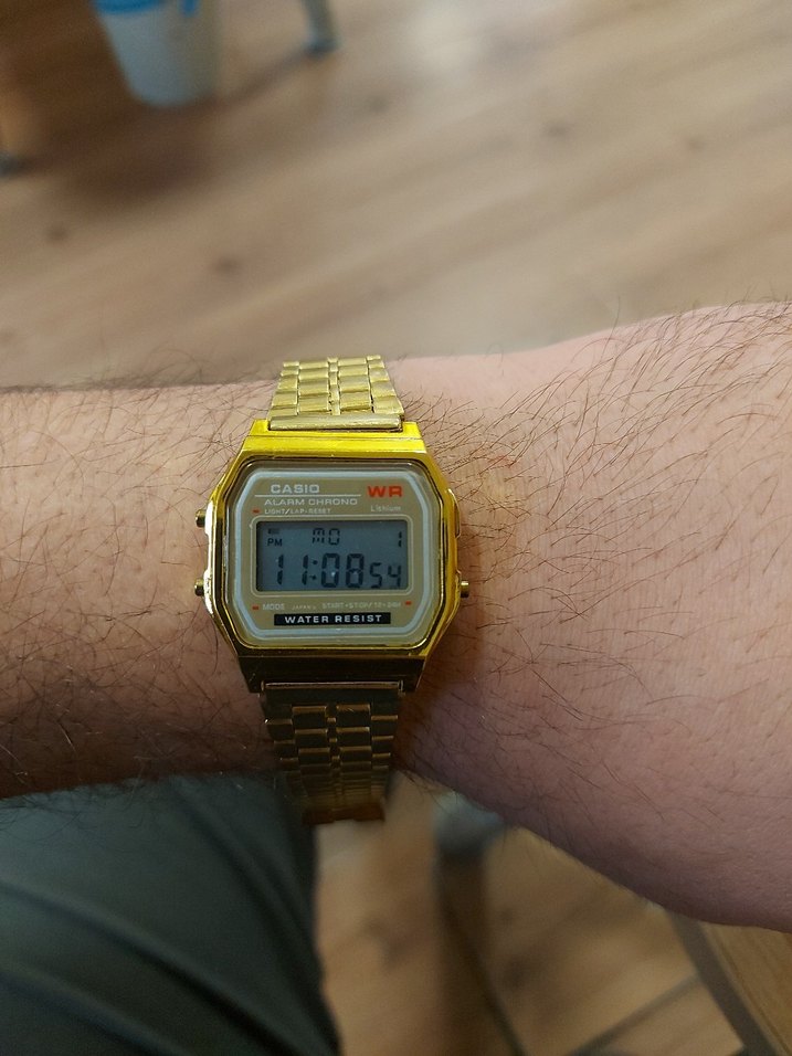 Casio Altın Renk Klasik Saat - Görsel 4
