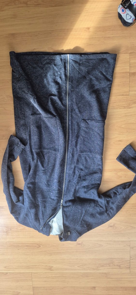 Gri Kapüşonlu Uzun Hamile Montu - Görsel 4