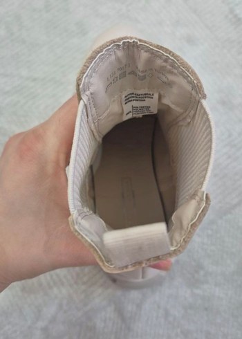 Beyaz Dolgu Topuklu Kadın Bot - Görsel 4