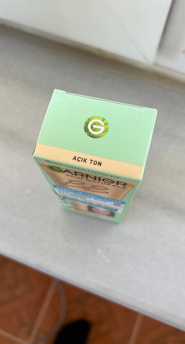 Garnier BB Krem Açık Ton Karma ve Yağlı Cilt - Görsel 2