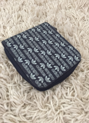 Adidas cüzdan 