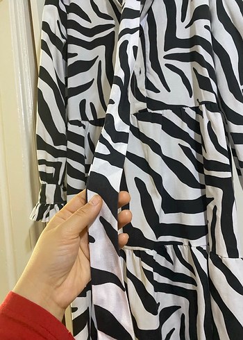 Zebra Desenli Uzun Kollu Uzun Elbise - Görsel 3