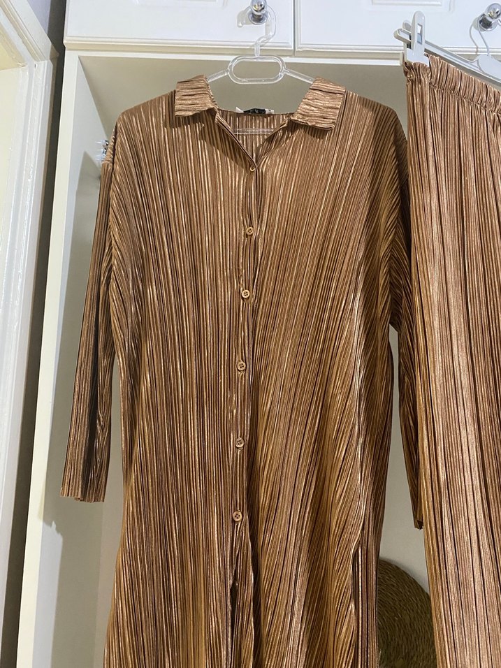 Bej Kadın Piliseli Uzun Takım Elbise - Görsel 3