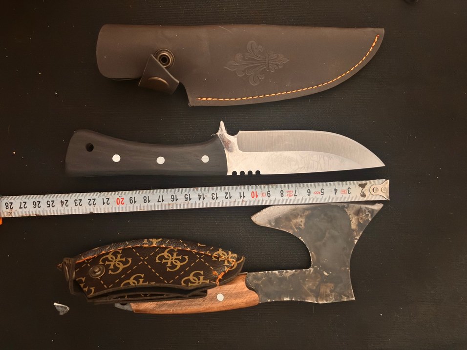 Kahverengi Saplı Bıçak ve Balta Seti - Görsel 3
