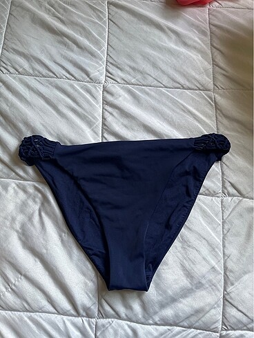 Penti bikini altı