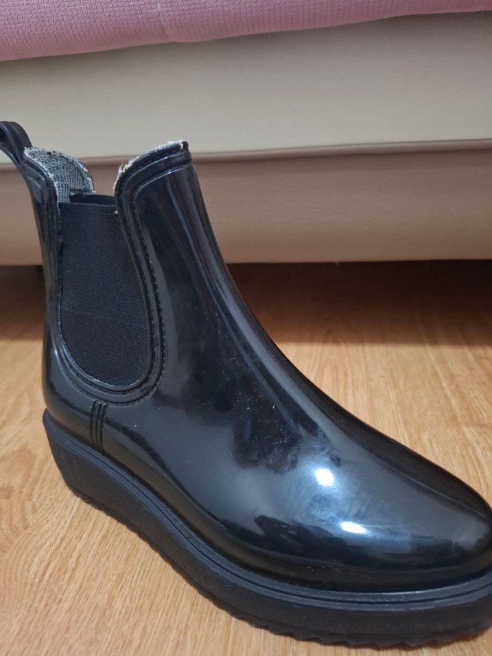 Parlak Siyah Rugan Stiletto Topuklu Kadın Bot - Görsel 5