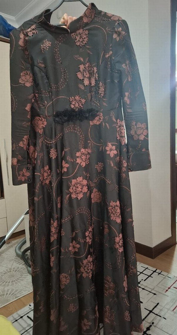 Düğmeli Vintage Uzun Kollu Kadın Abiye Elbise - Görsel 4