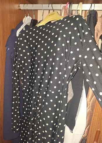 Puantiyeli Siyah Elbise Bluzu 40bedene uygun - Görsel 3