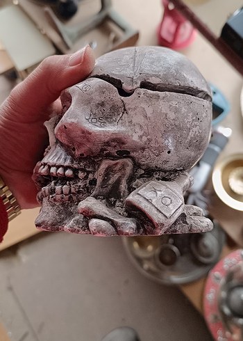 Gri Kafatası Figürin - Görsel 2