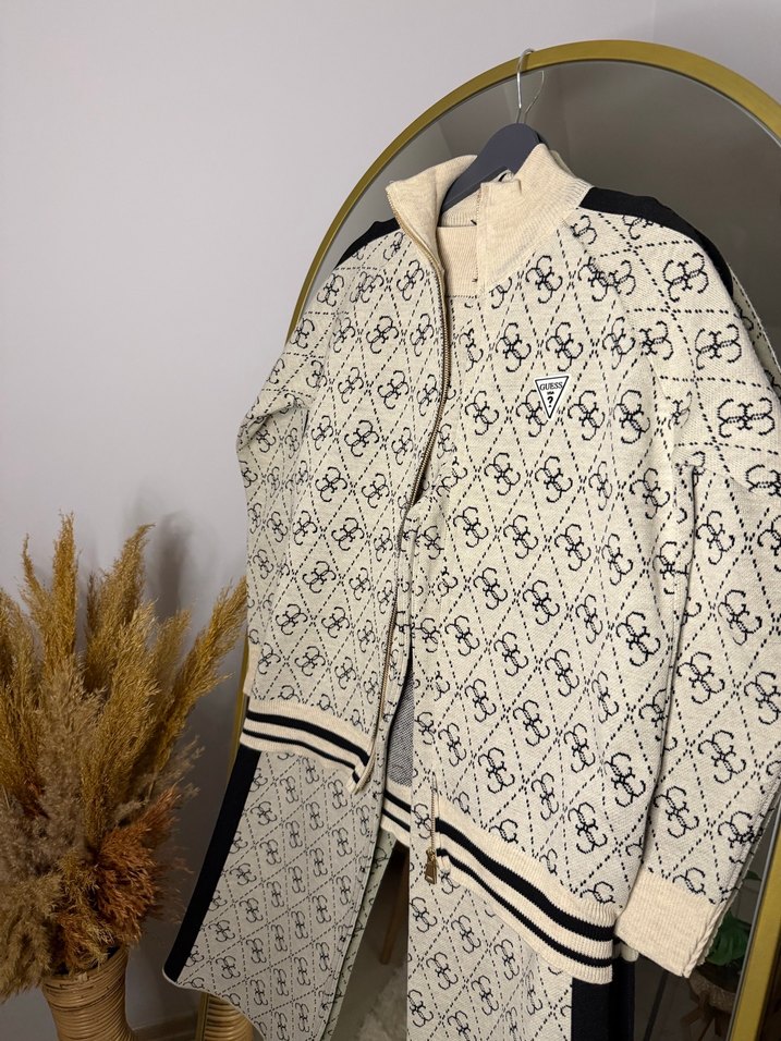 guess eşofman takımı - Görsel 2