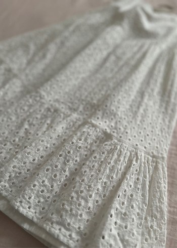 Nakışlı Fırfırlı Pamuklu Kız Elbisesi - Görsel 2