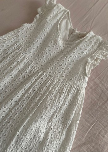 Nakışlı Fırfırlı Pamuklu Kız Elbisesi - Görsel 8