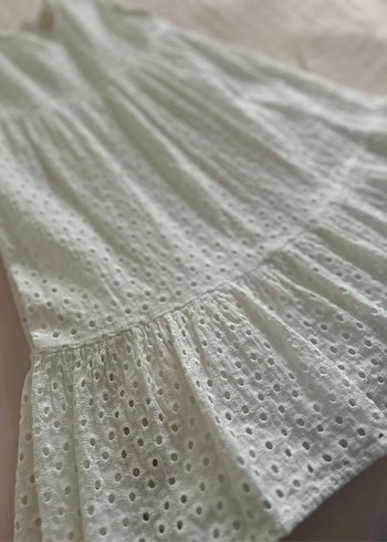 Nakışlı Fırfırlı Pamuklu Kız Elbisesi - Görsel 4