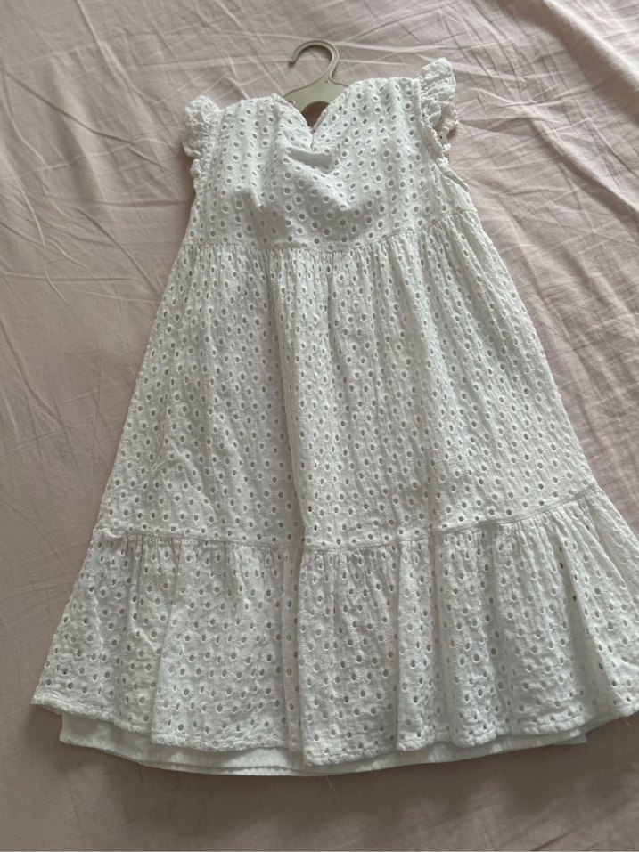 Nakışlı Fırfırlı Pamuklu Kız Elbisesi - Görsel 3