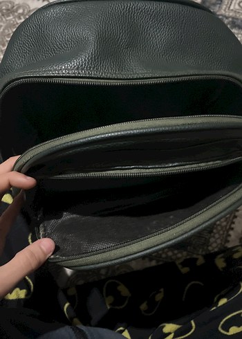 Siyah Yılan Desenli Deri Kadın Sırt Çantası - Görsel 3