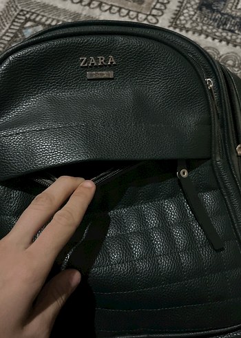 Siyah Yılan Desenli Deri Kadın Sırt Çantası - Görsel 2