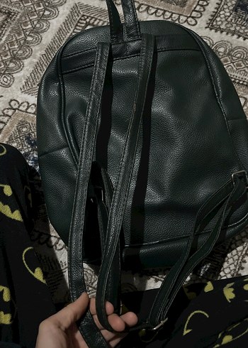 Siyah Yılan Desenli Deri Kadın Sırt Çantası - Görsel 4