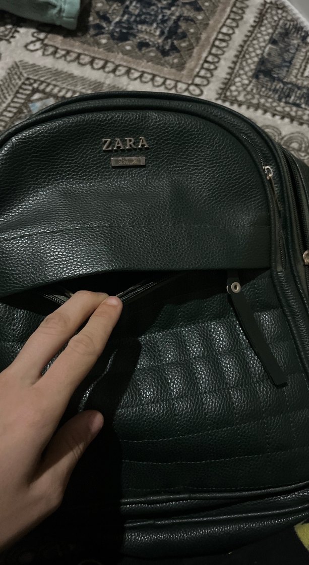 Siyah Yılan Desenli Deri Kadın Sırt Çantası - Görsel 2