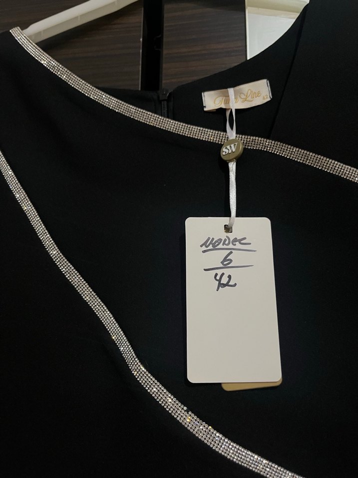 Kısa Kollu Siyah Gotik Uzun Elbise - Görsel 4