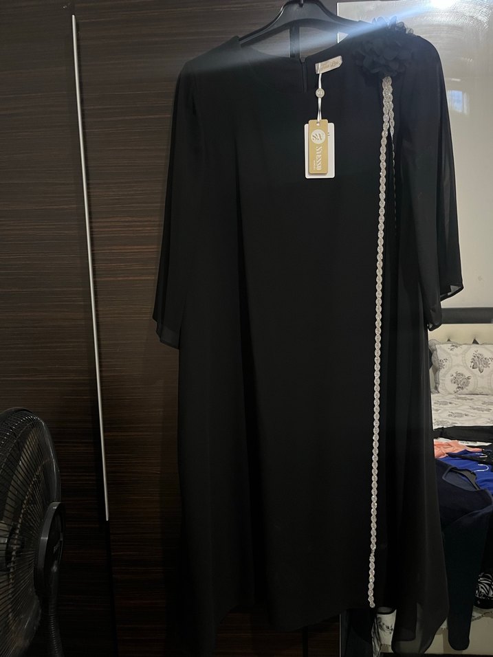 Siyah Zincir Detaylı Uzun Kadın Elbise - Görsel 2