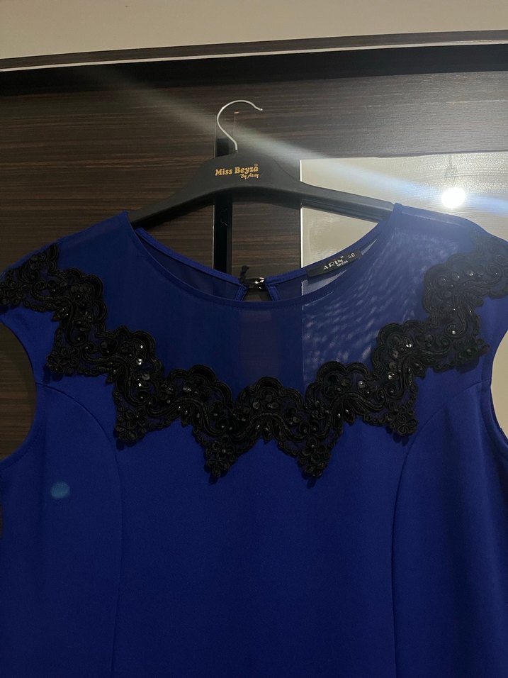 Lacivert Uzun V Yaka Kadın Abiye Elbise - Görsel 3