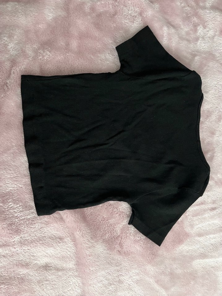 kare yaka crop tshirt - Görsel 3