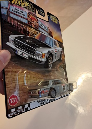 Hotwheels Premium 80 Mercedes-Benz 500 SLC R | Gardrops