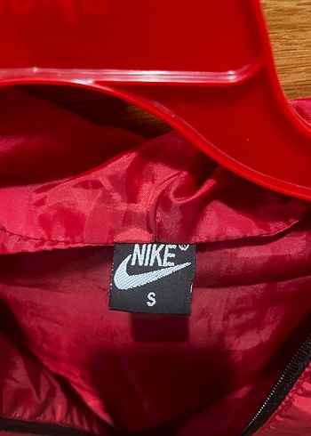 Parlak Kırmızı Fermuarlı Kadın üst - Görsel 2