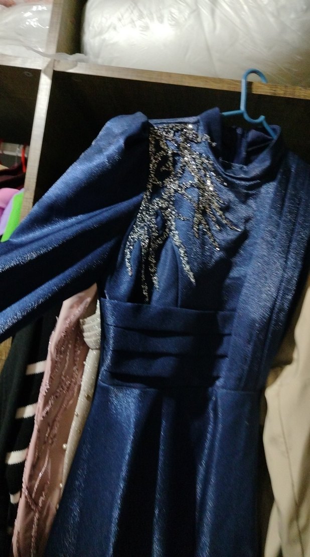 Uzun Kollu İşlemeli Lacivert Abiye Elbise - Görsel 5