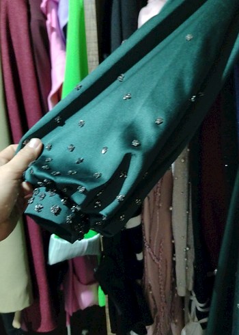 Yeşil Nakışlı Uzun Kollu Uzun Elbise - Görsel 5