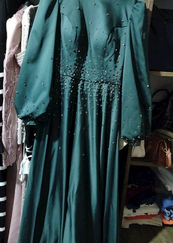 Yeşil Nakışlı Uzun Kollu Uzun Elbise - Görsel 2