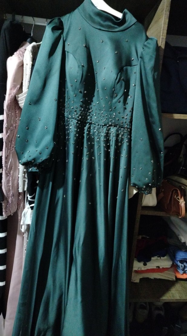 Yeşil Nakışlı Uzun Kollu Uzun Elbise - Görsel 2