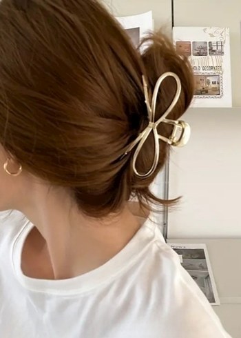 Altın Metalik Fiyonk Saç Tokası - Görsel 3