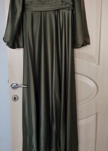 Uzun Kollu Siyah Pilili Abiye Elbise - Görsel 2