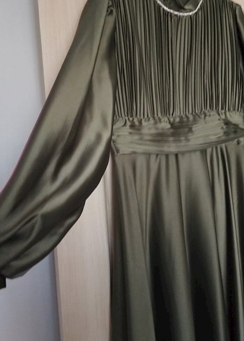 Uzun Kollu Siyah Pilili Abiye Elbise - Görsel 3