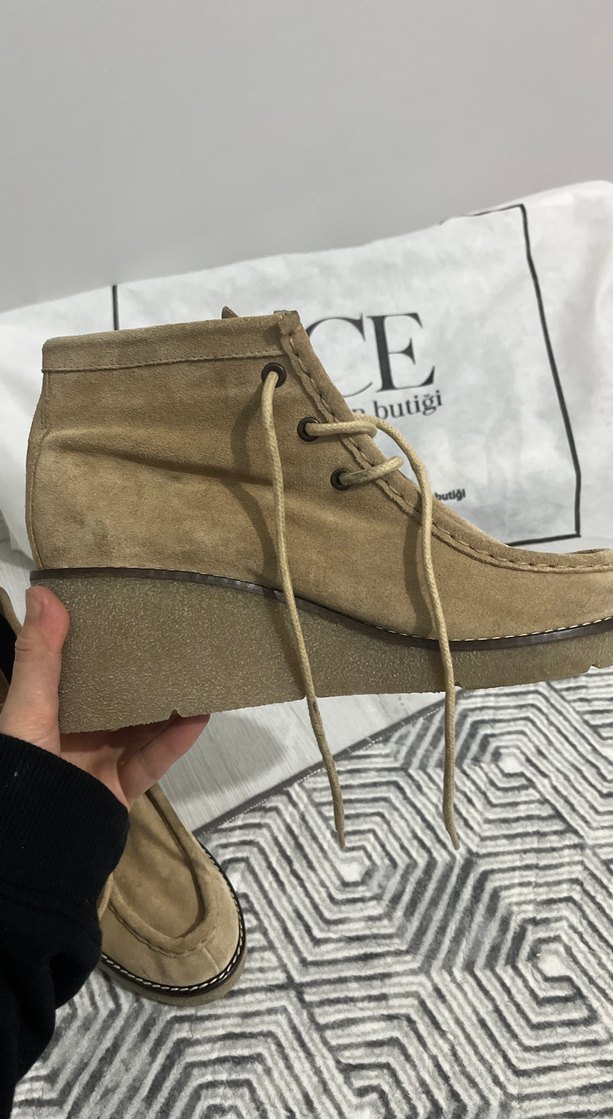 Bej Süet Dolgu Topuklu Kadın Bot - Görsel 2