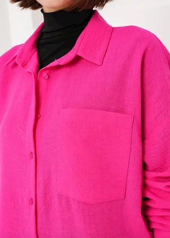 Pembe Düğmeli Bol Kesim Kadın Gömlek - Görsel 3