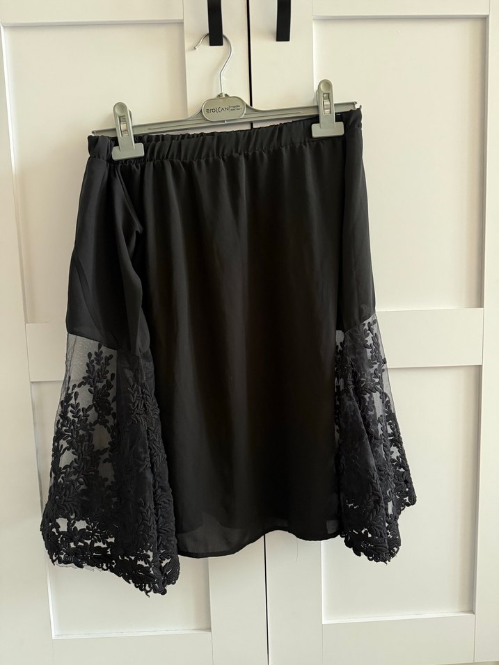 Dantel Detaylı Siyah üst - Görsel 3