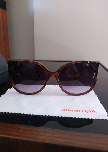 Parlak kahverengi biker tarzı kadın güneş gözlüğü - Görsel 2