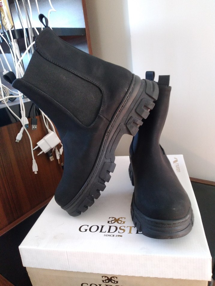 Siyah Süet Blok Topuklu Kadın Bot - Görsel 3