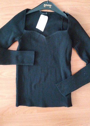 Uzun Kollu Siyah V Yaka Kadın Kazak S/M - Görsel 3