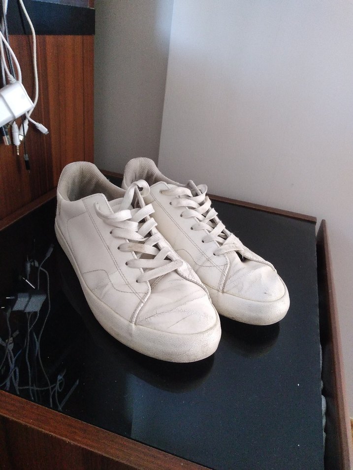 Beyaz Minimalist Erkek Spor Ayakkabı - Görsel 3