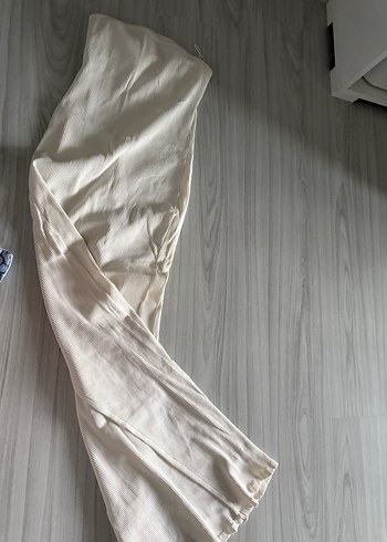 Bershka Ekru Duz Kesim Elbise